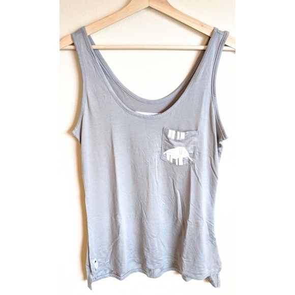 Umano Tops - 3/$20 Umano Gray Elephant Pocket Tank - M